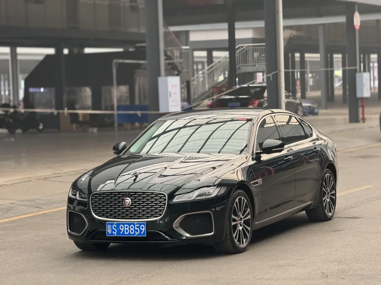 Jaguar XFL