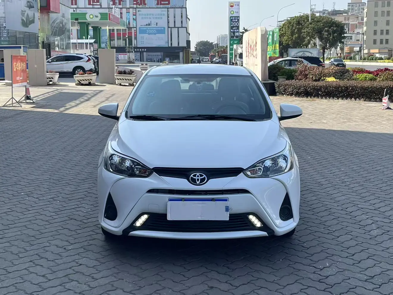 Toyota YARiS L Enjoy  из Китая