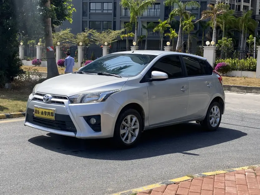 Toyota Yaris L  из Китая