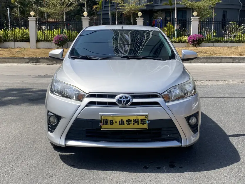 Toyota Yaris L  из Китая