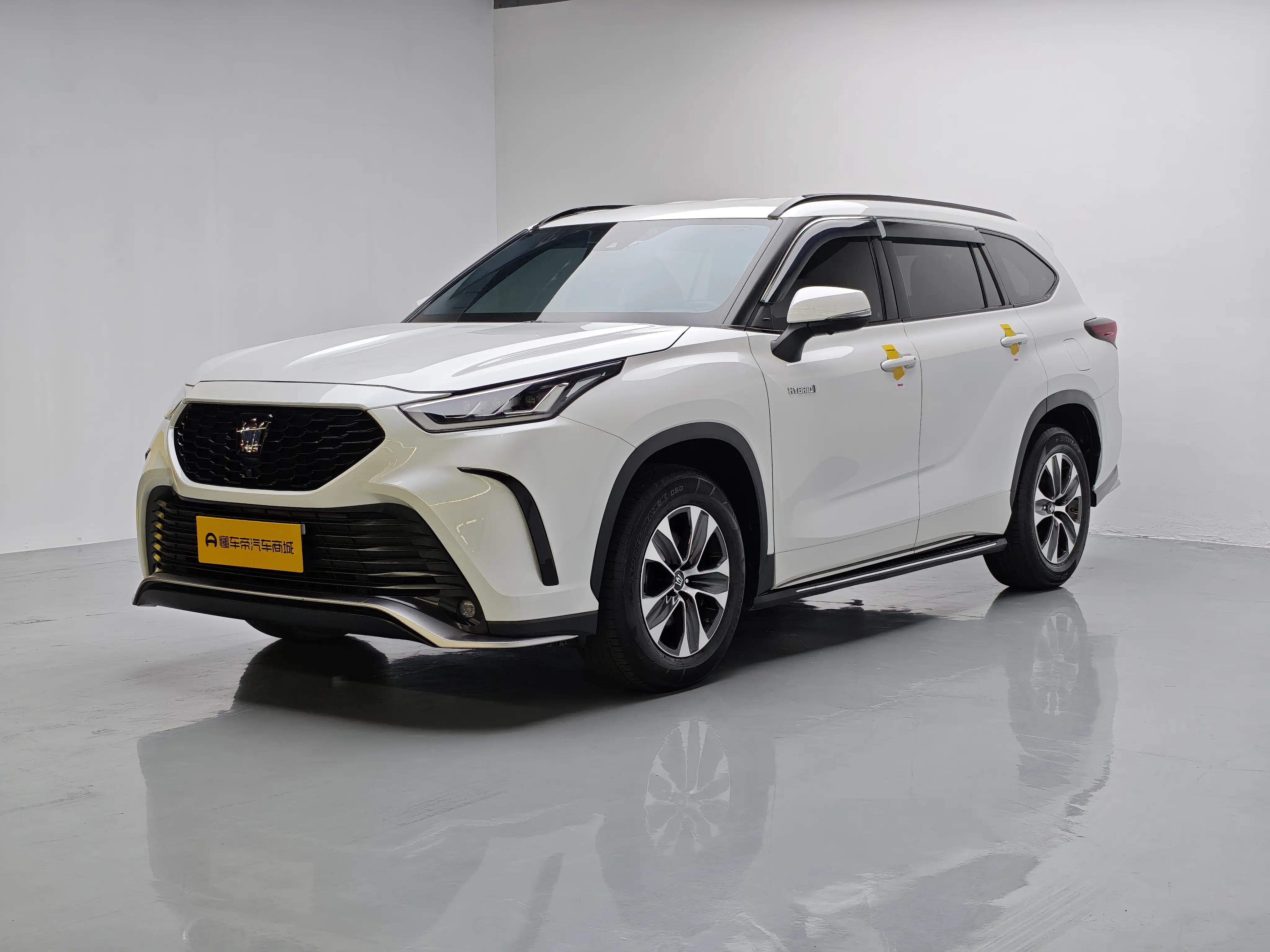 Toyota Crown Kluger