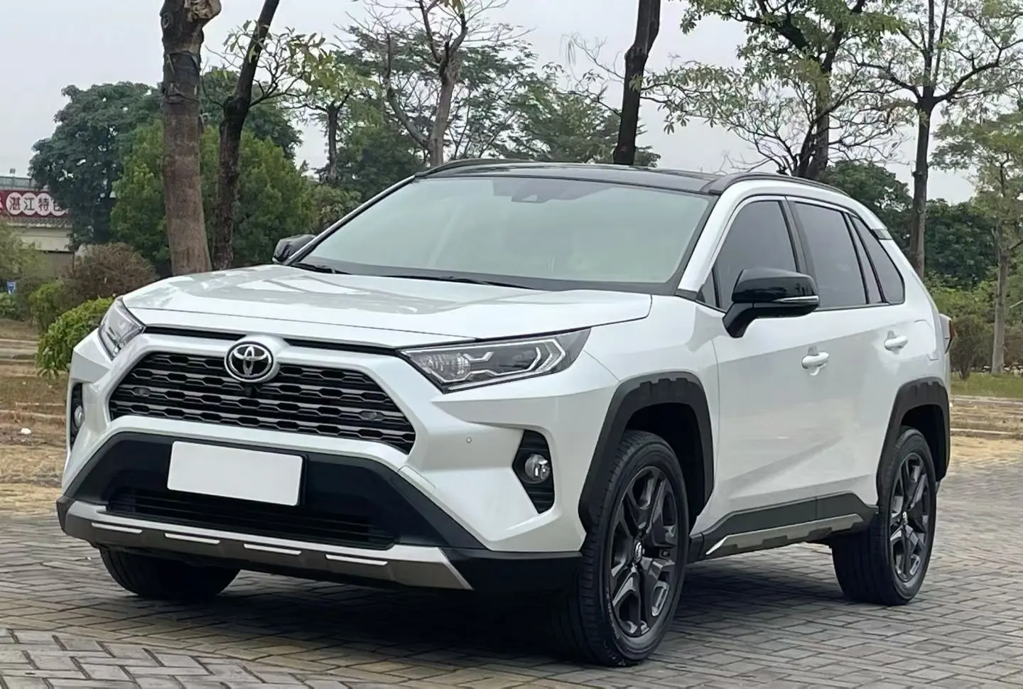 Toyota RAV4  из Китая