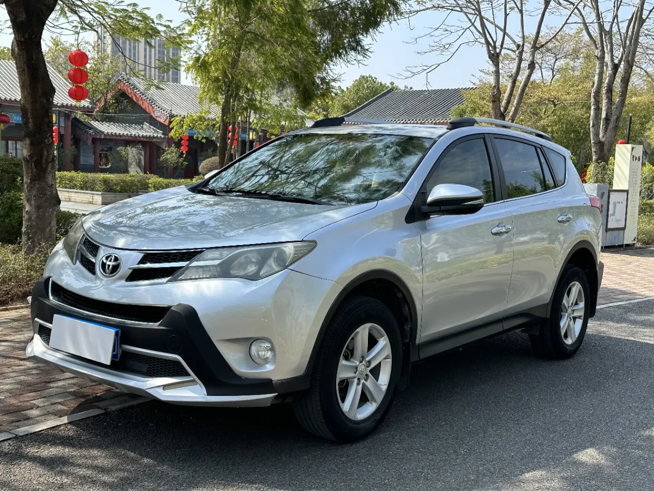 Toyota RAV4  из Китая