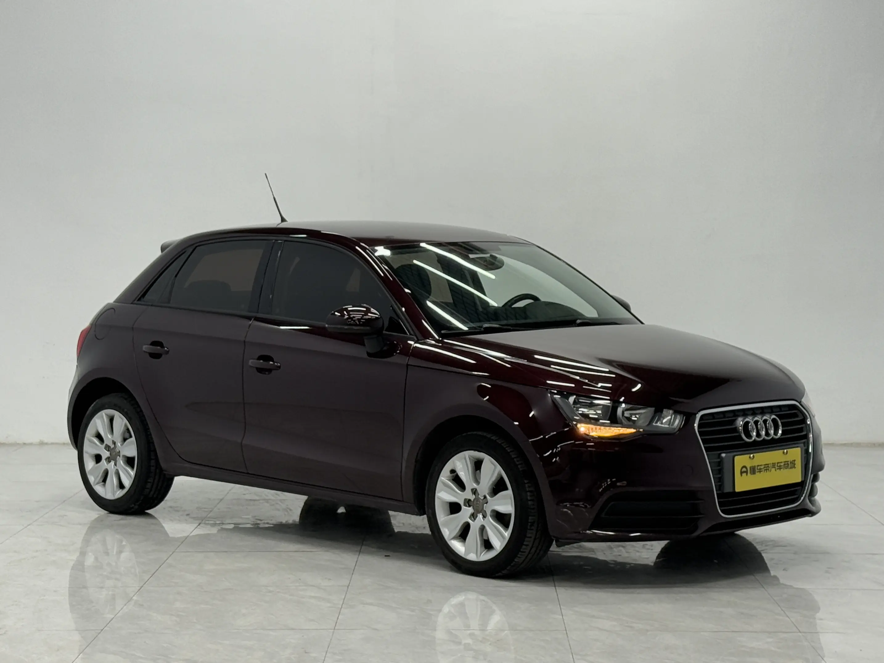 Audi A1  из Китая