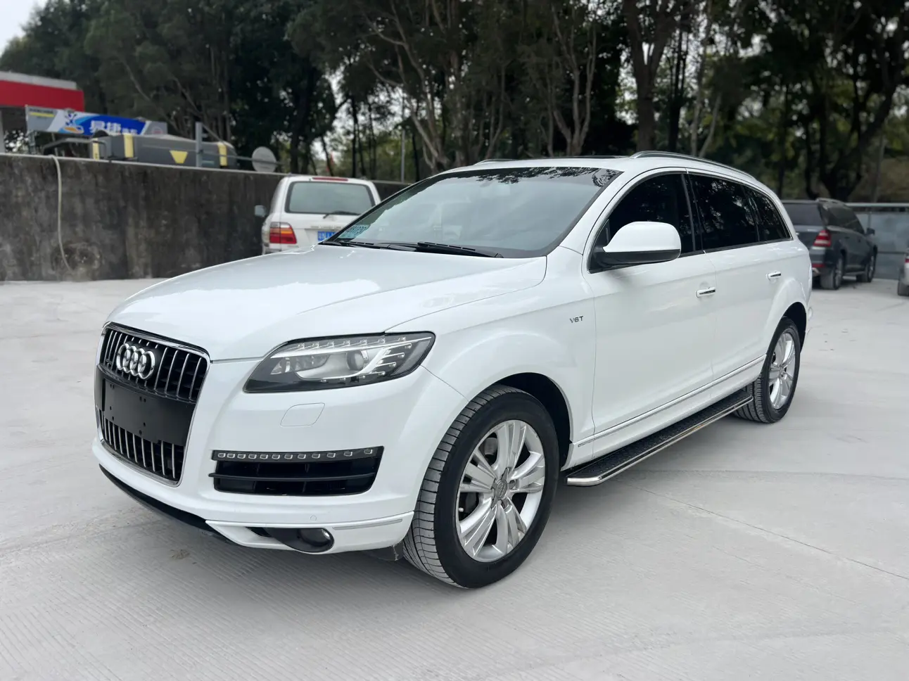 Audi Q7  из Китая