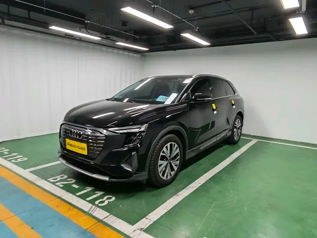 Audi Q5 e-tron  из Китая
