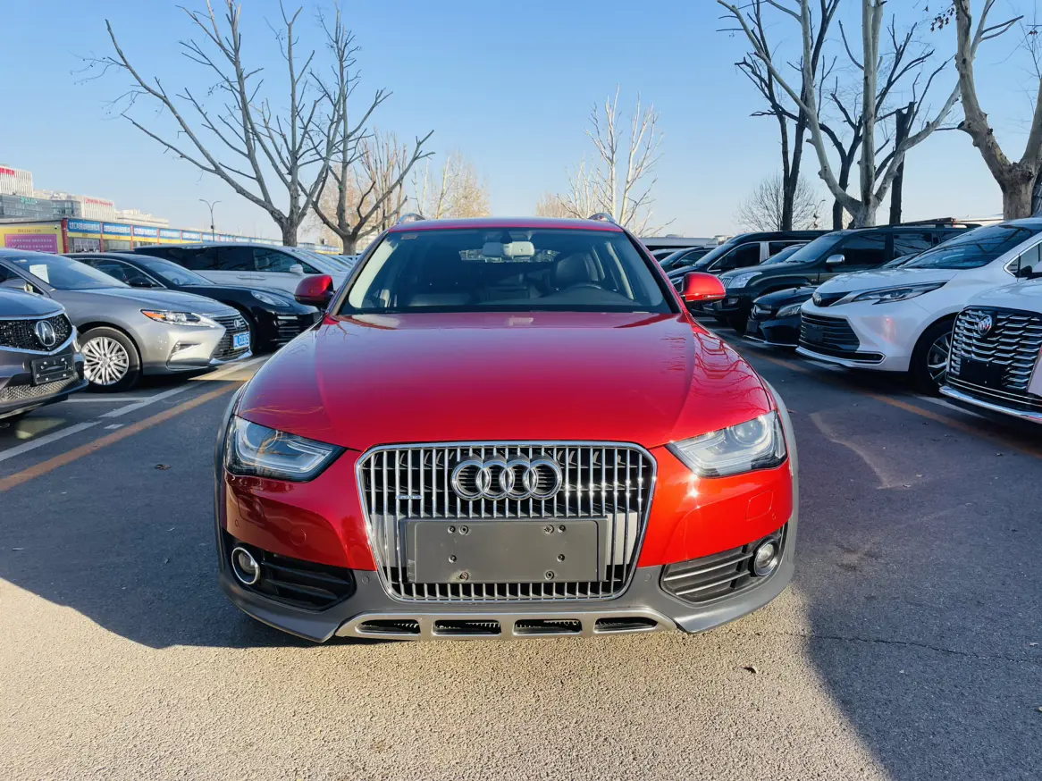 Audi A4  из Китая