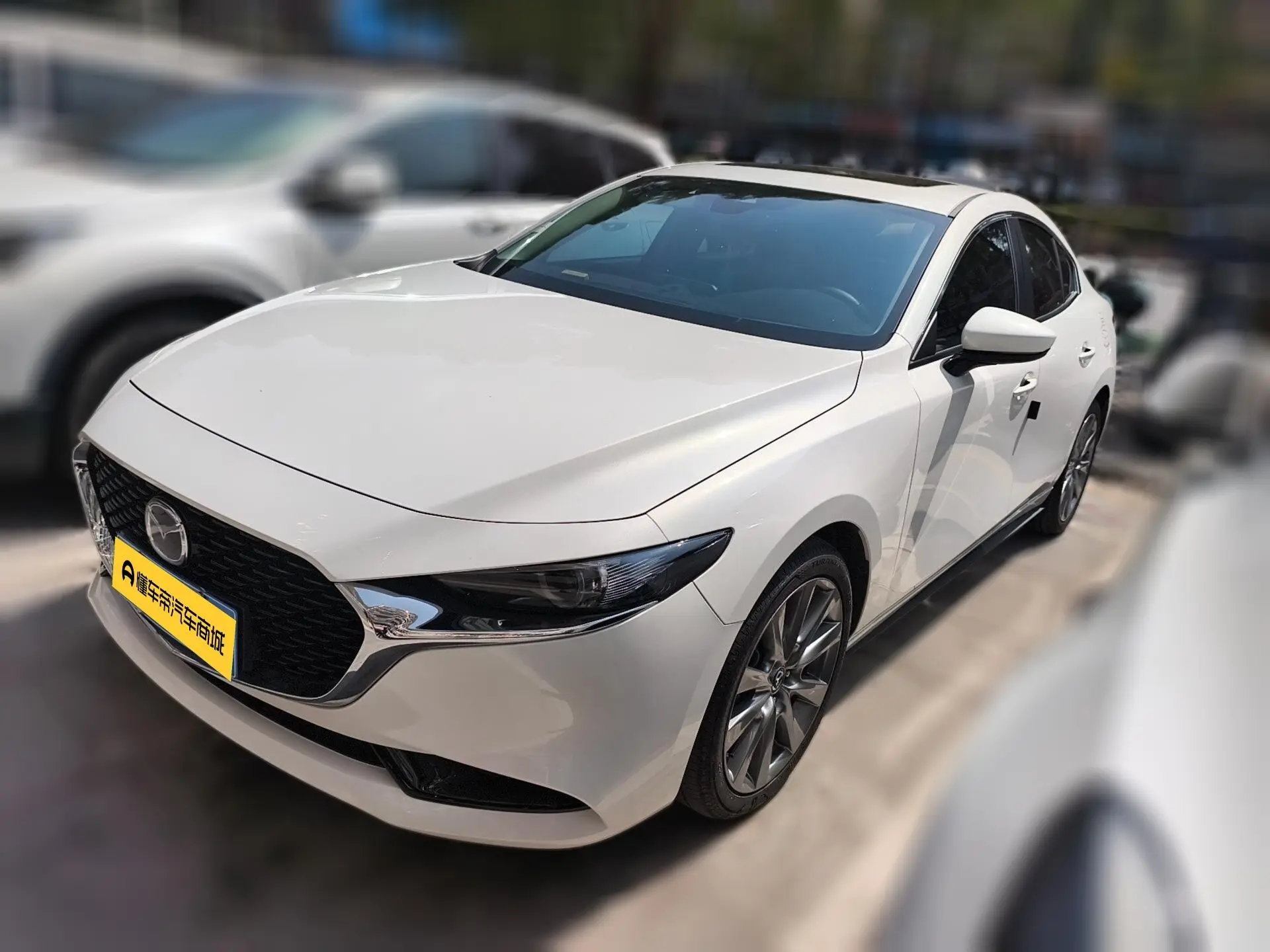 Mazda Axela (Mazda3)  из Китая
