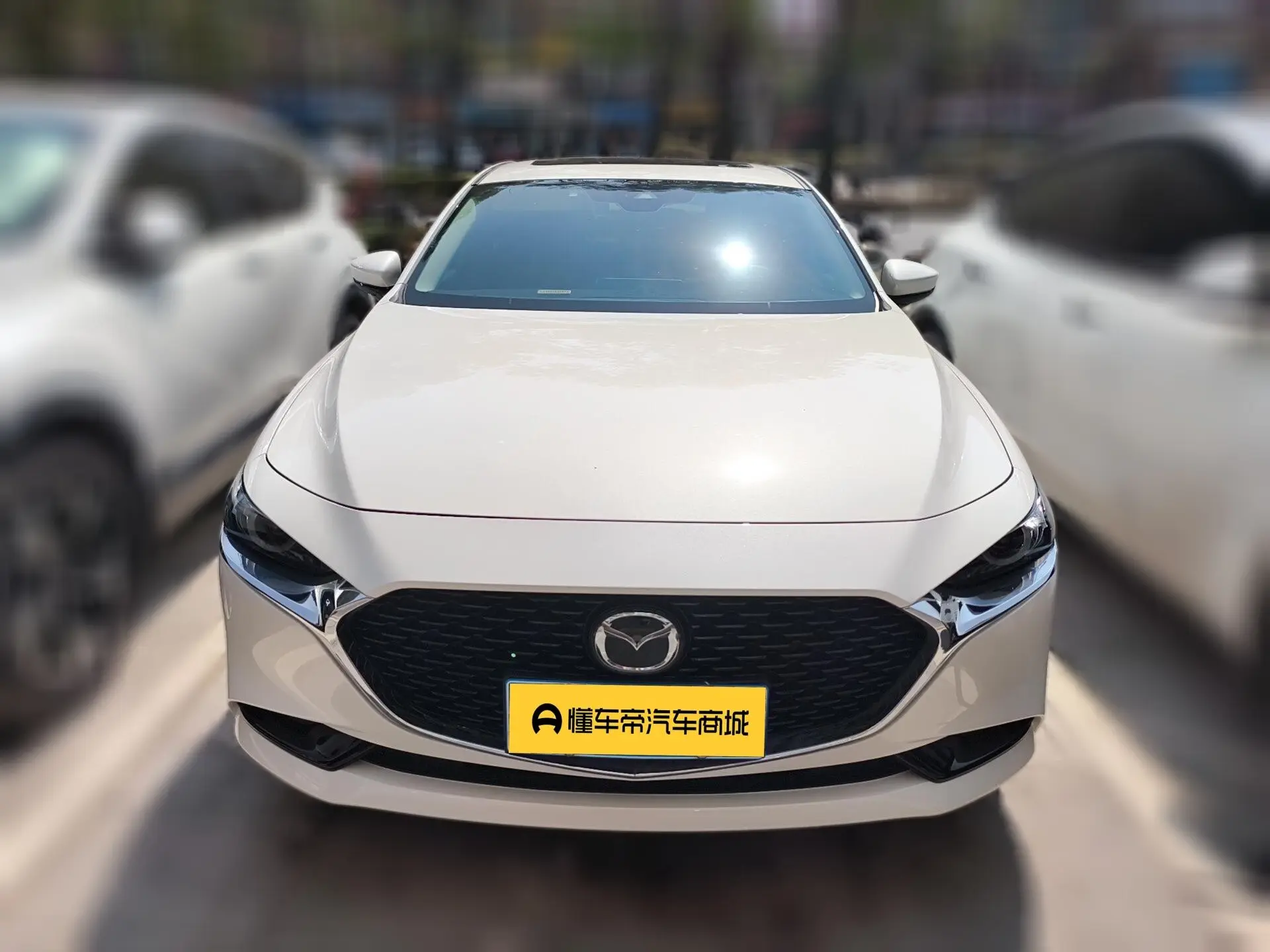 Mazda Axela (Mazda3)  из Китая