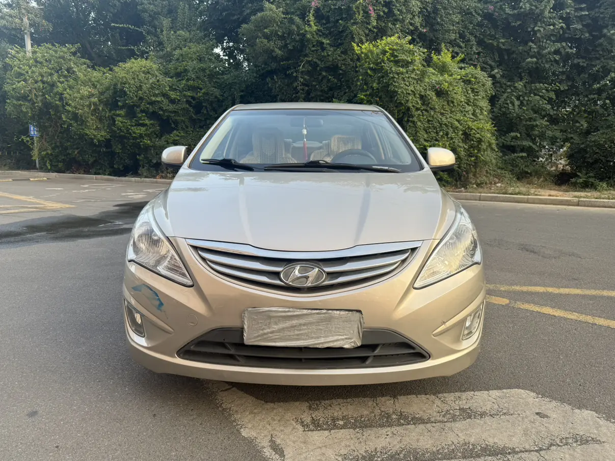 Hyundai Verna (Rena)  из Китая