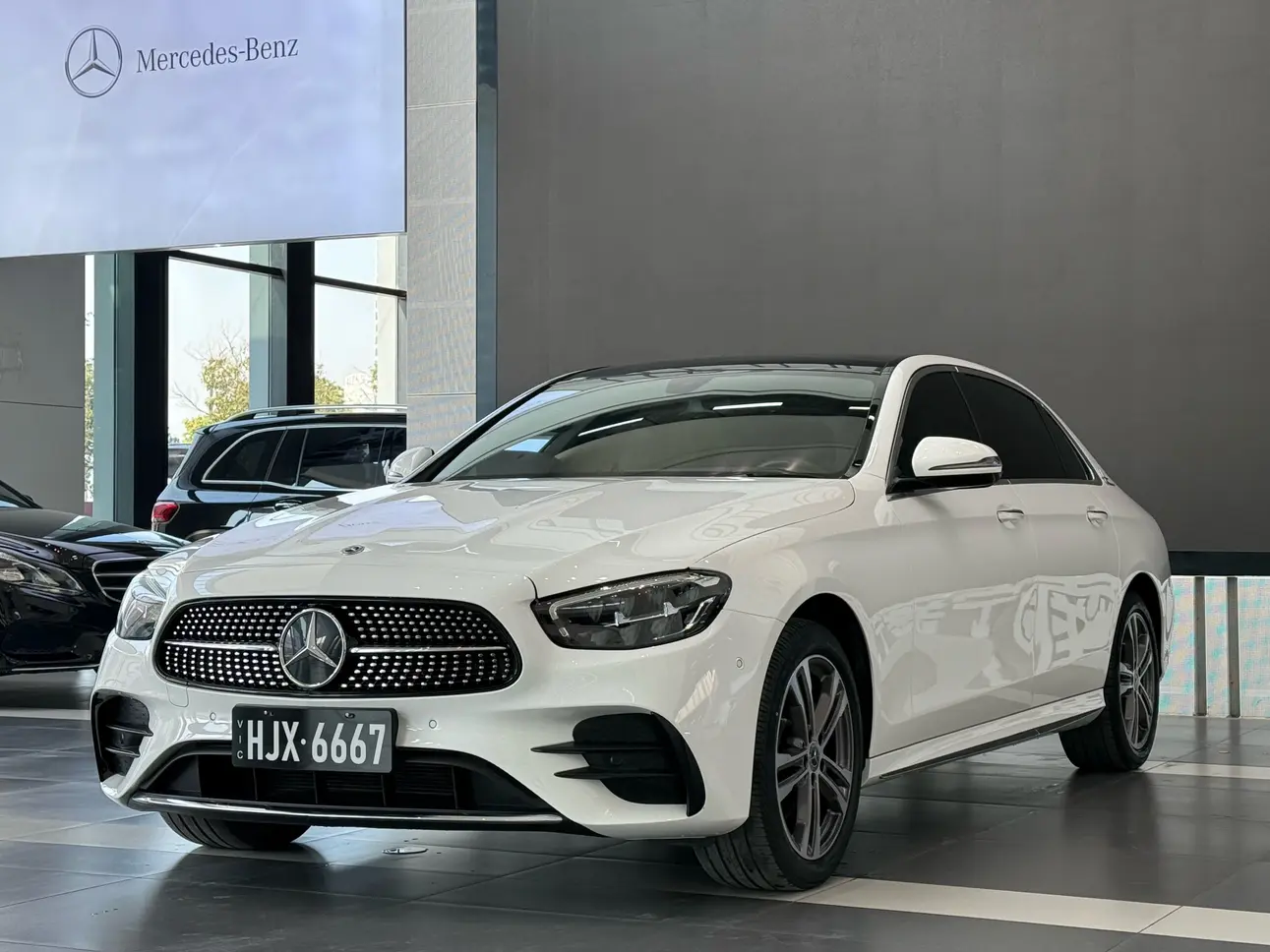 Mercedes-Benz E-Class  из Китая