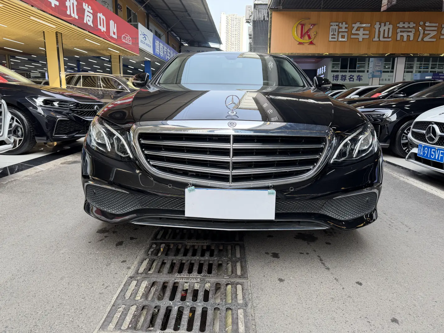 Mercedes-Benz E-Class  из Китая