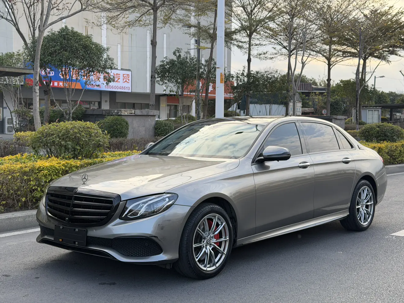 Mercedes-Benz E-Class  из Китая