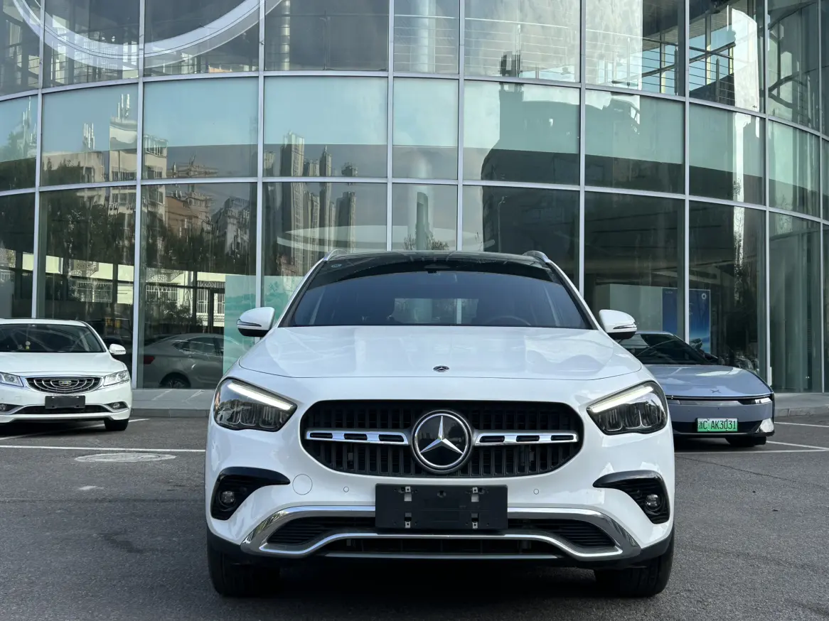 Mercedes-Benz GLA  из Китая