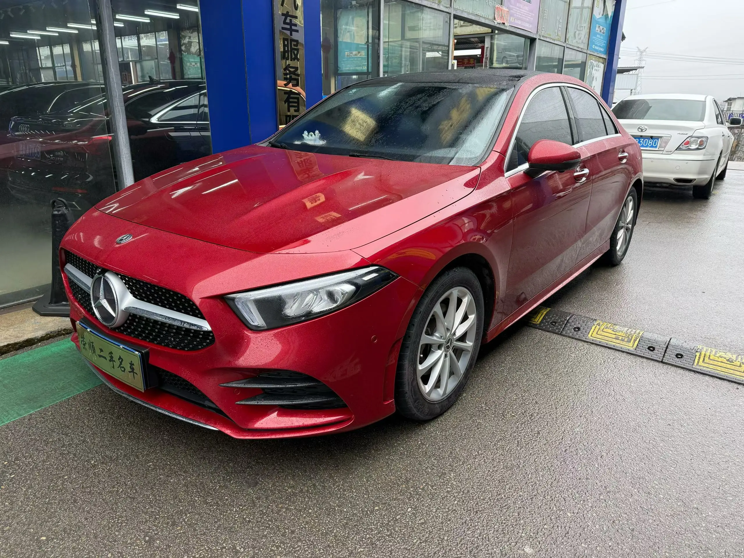 Mercedes-Benz Mercedes Benz A Class  из Китая