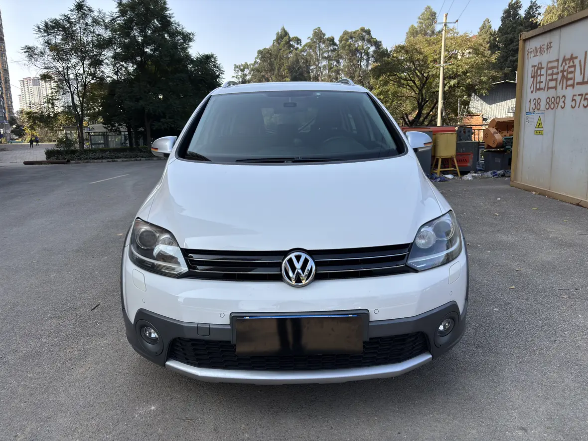 Volkswagen Golf  из Китая