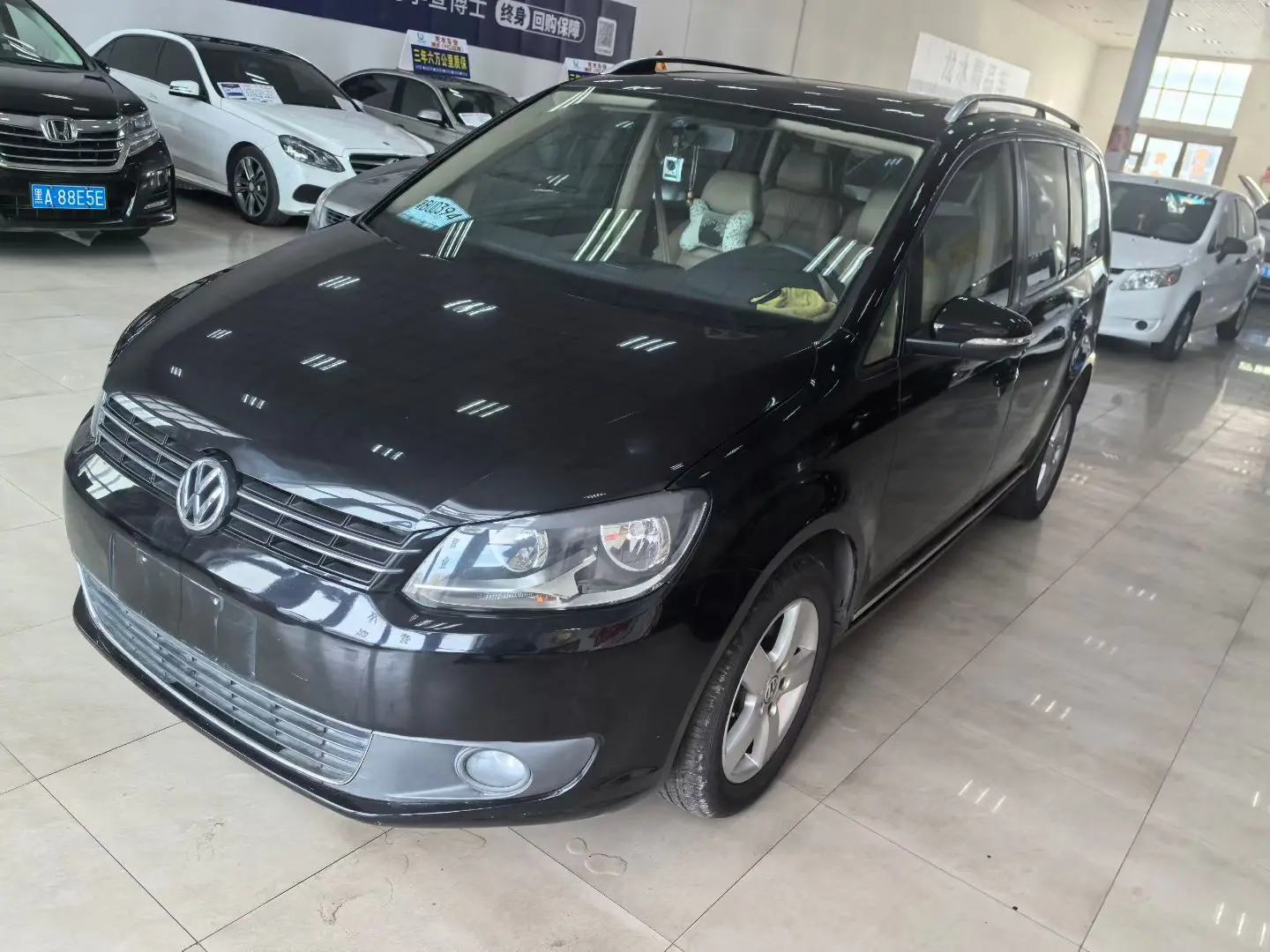 Volkswagen Touran  из Китая