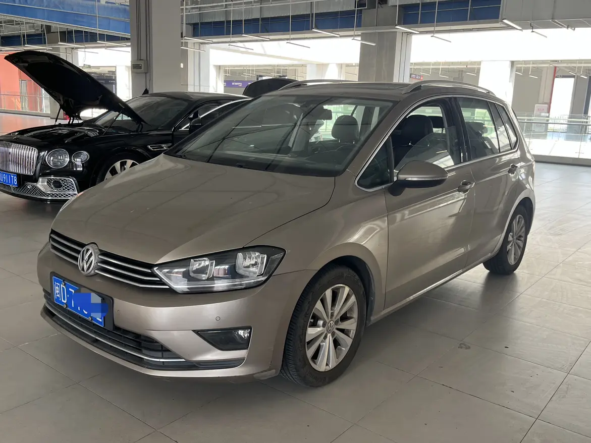 Volkswagen Golf·Jialu  из Китая