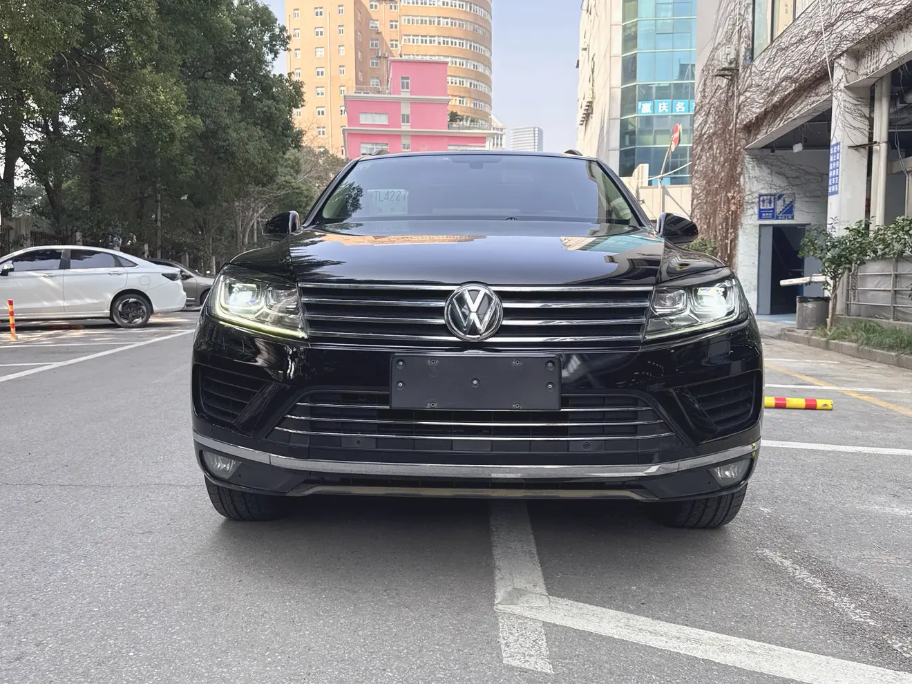 Volkswagen Touareg  из Китая