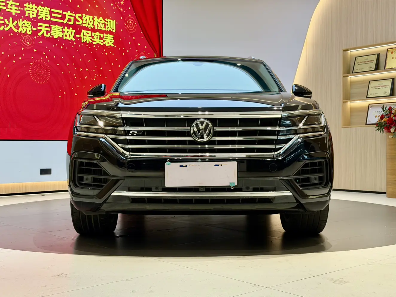 Volkswagen Touareg  из Китая