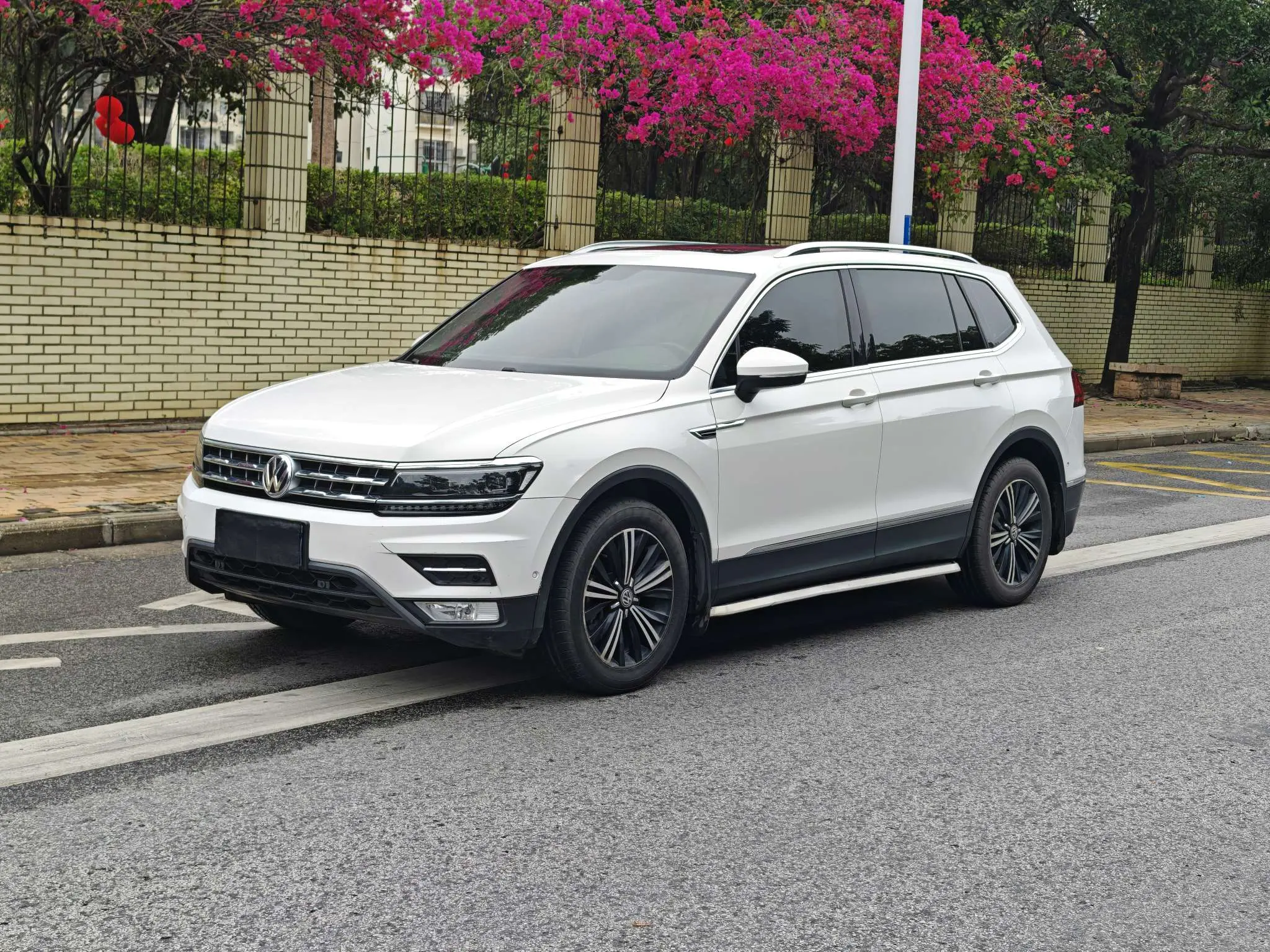 Volkswagen Tiguan L  из Китая