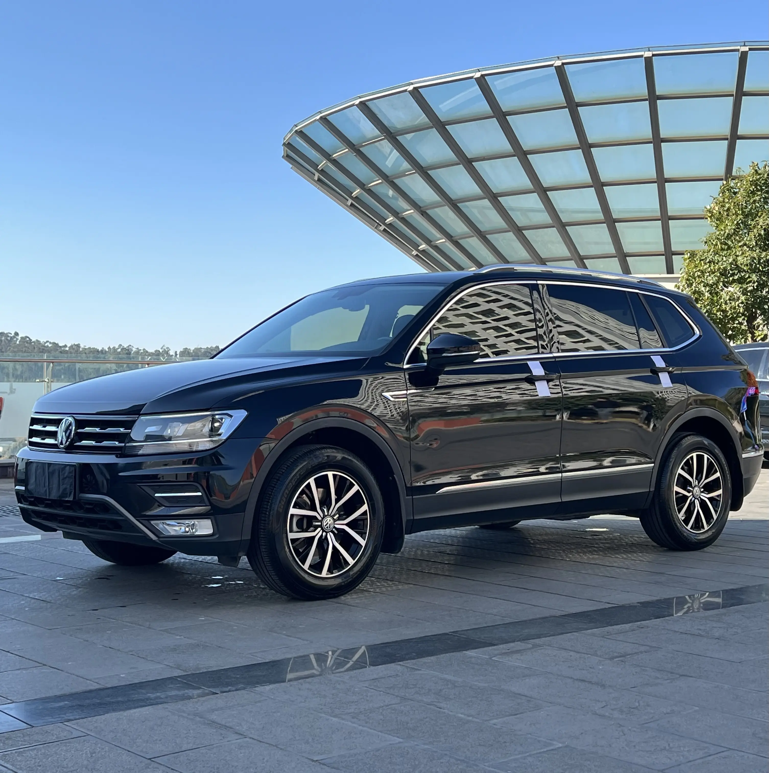 Volkswagen Tiguan L  из Китая
