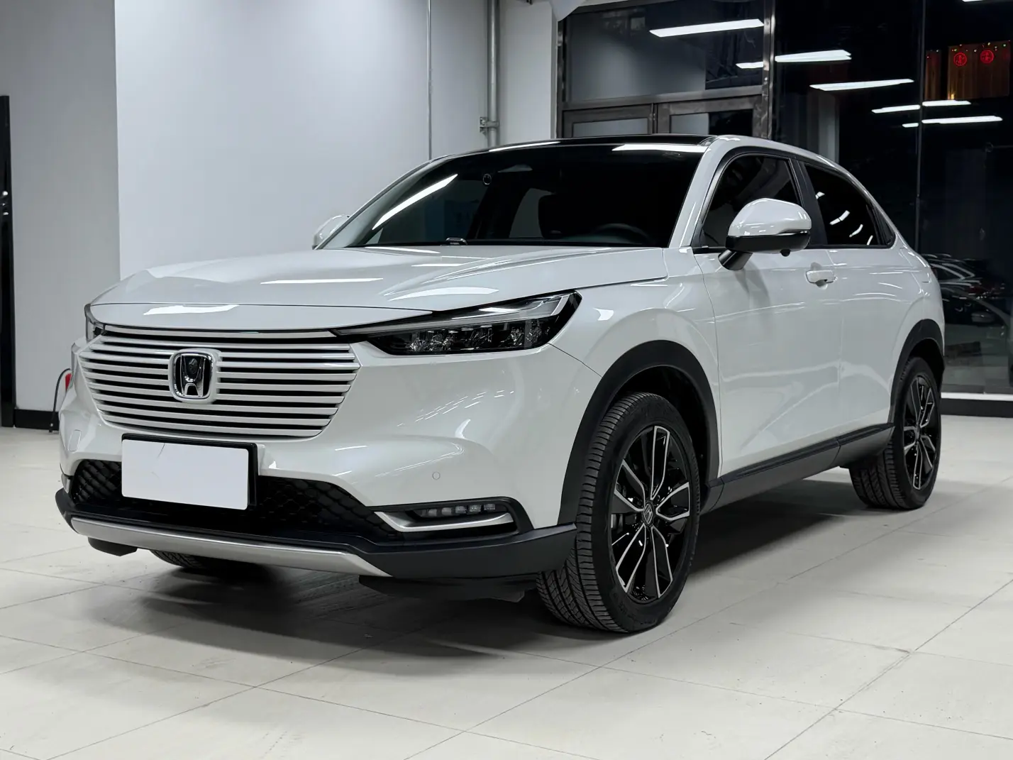 Honda Vezel (Binzhi)  из Китая