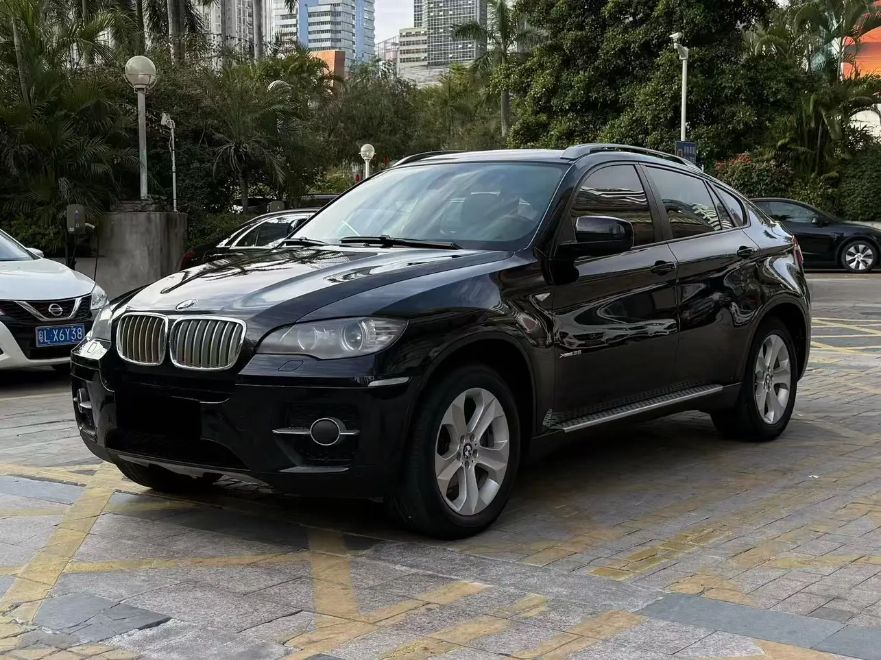 BMW X6  из Китая