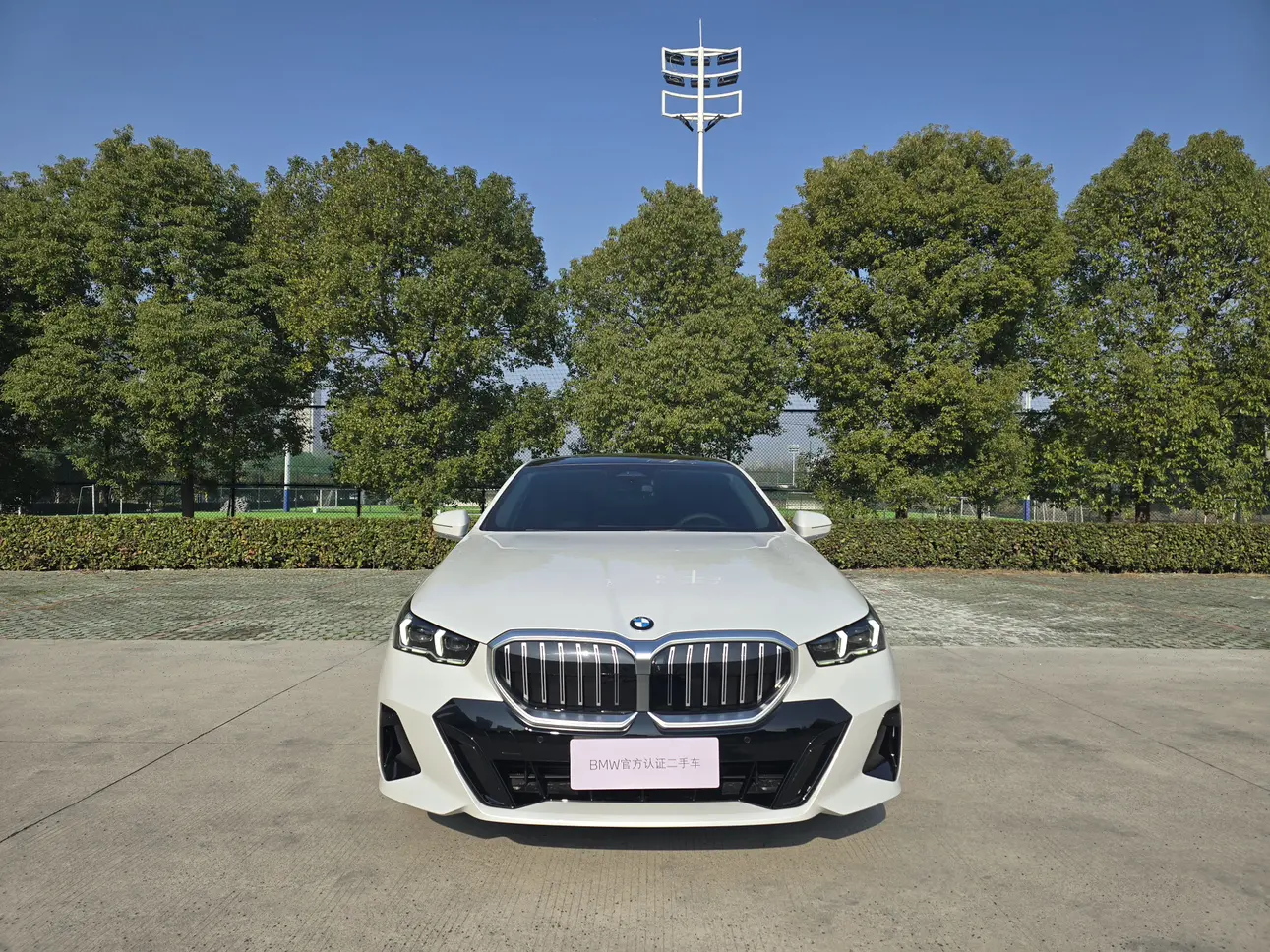 BMW 5 Series  из Китая