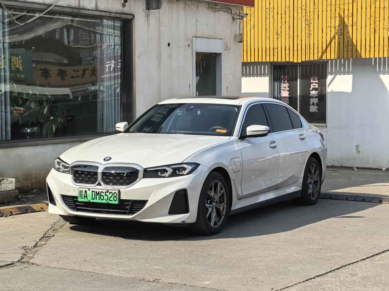 BMW i3  из Китая