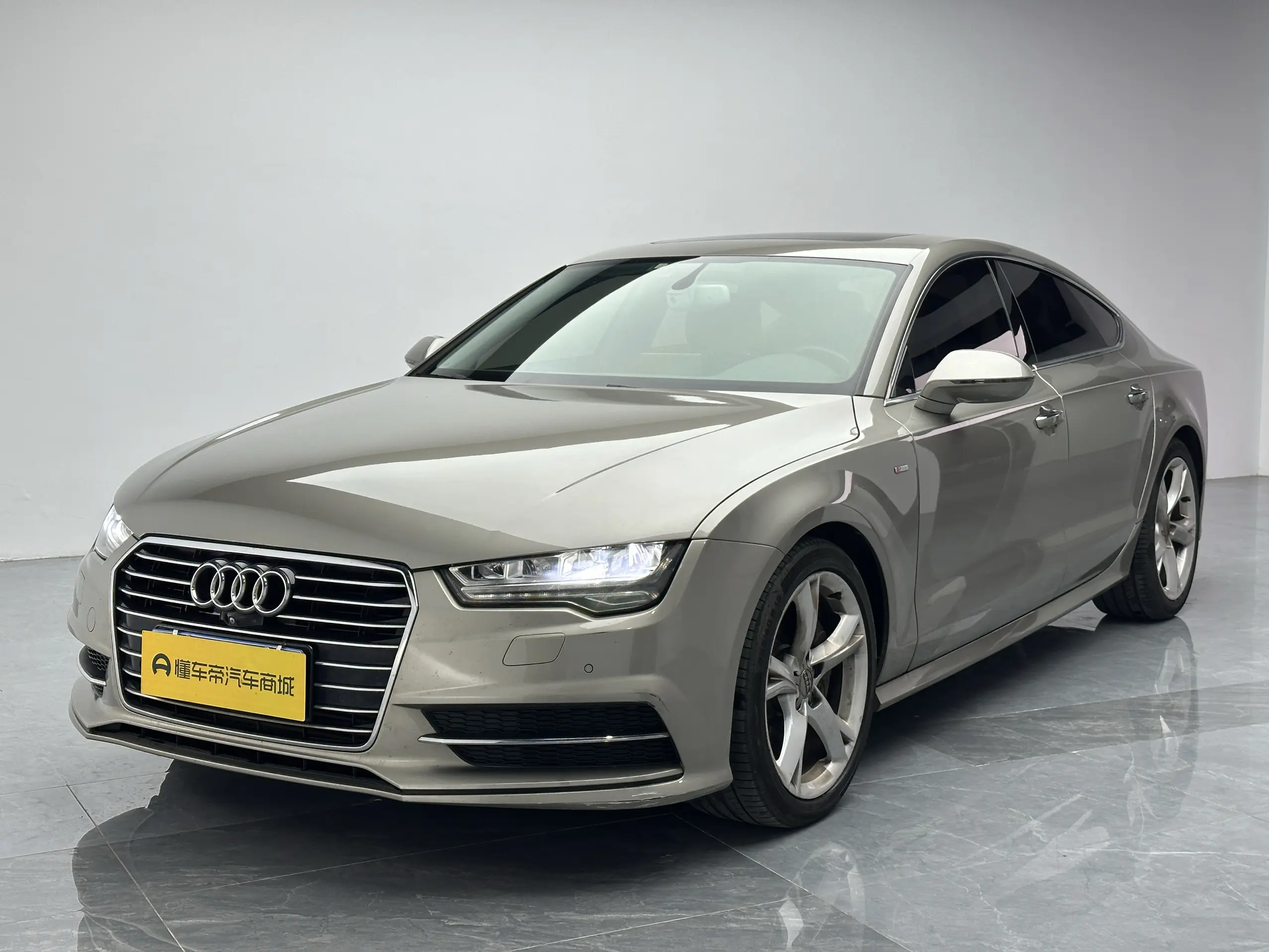 Audi A7  из Китая