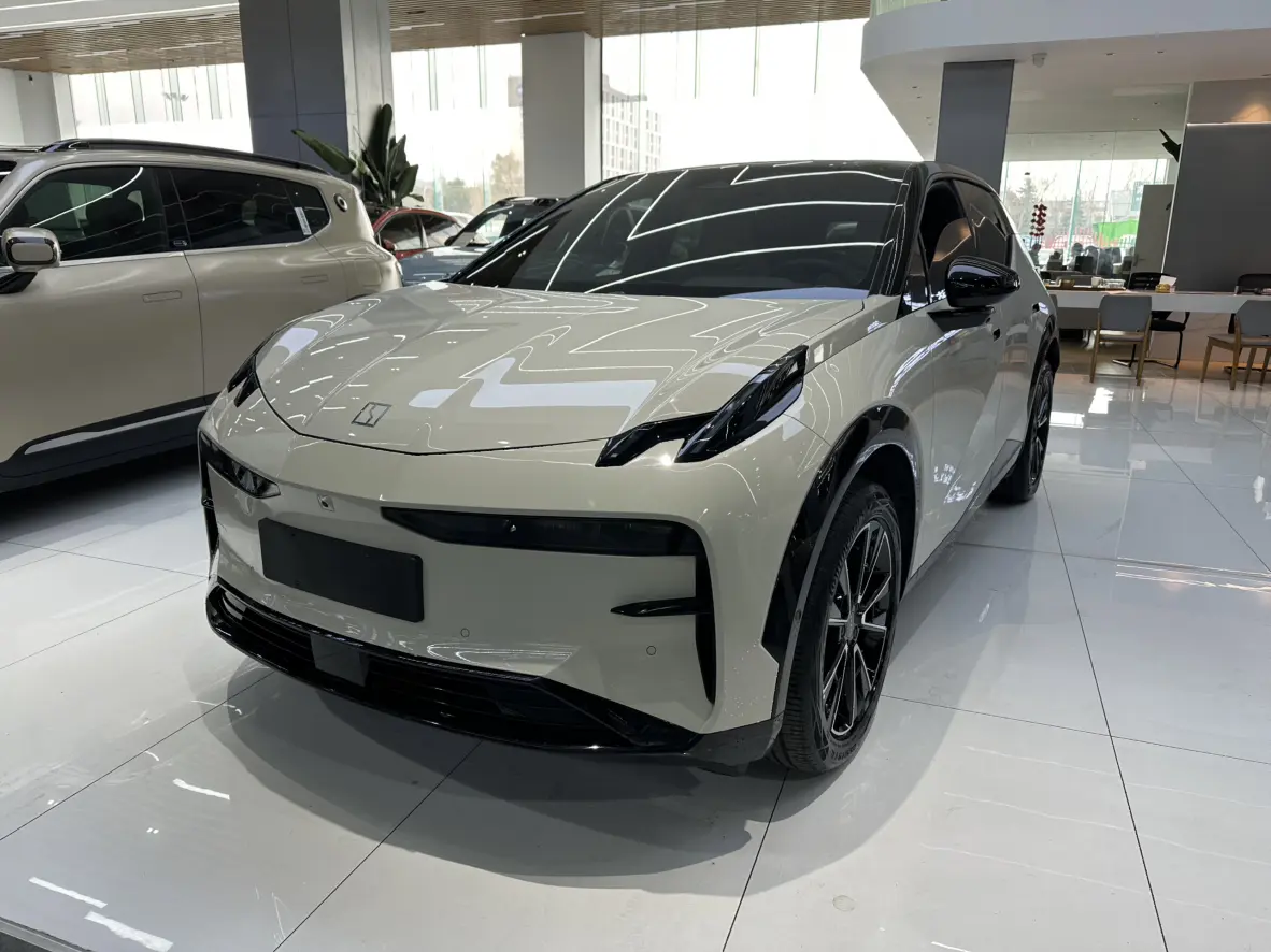 ZEEKR X  из Китая