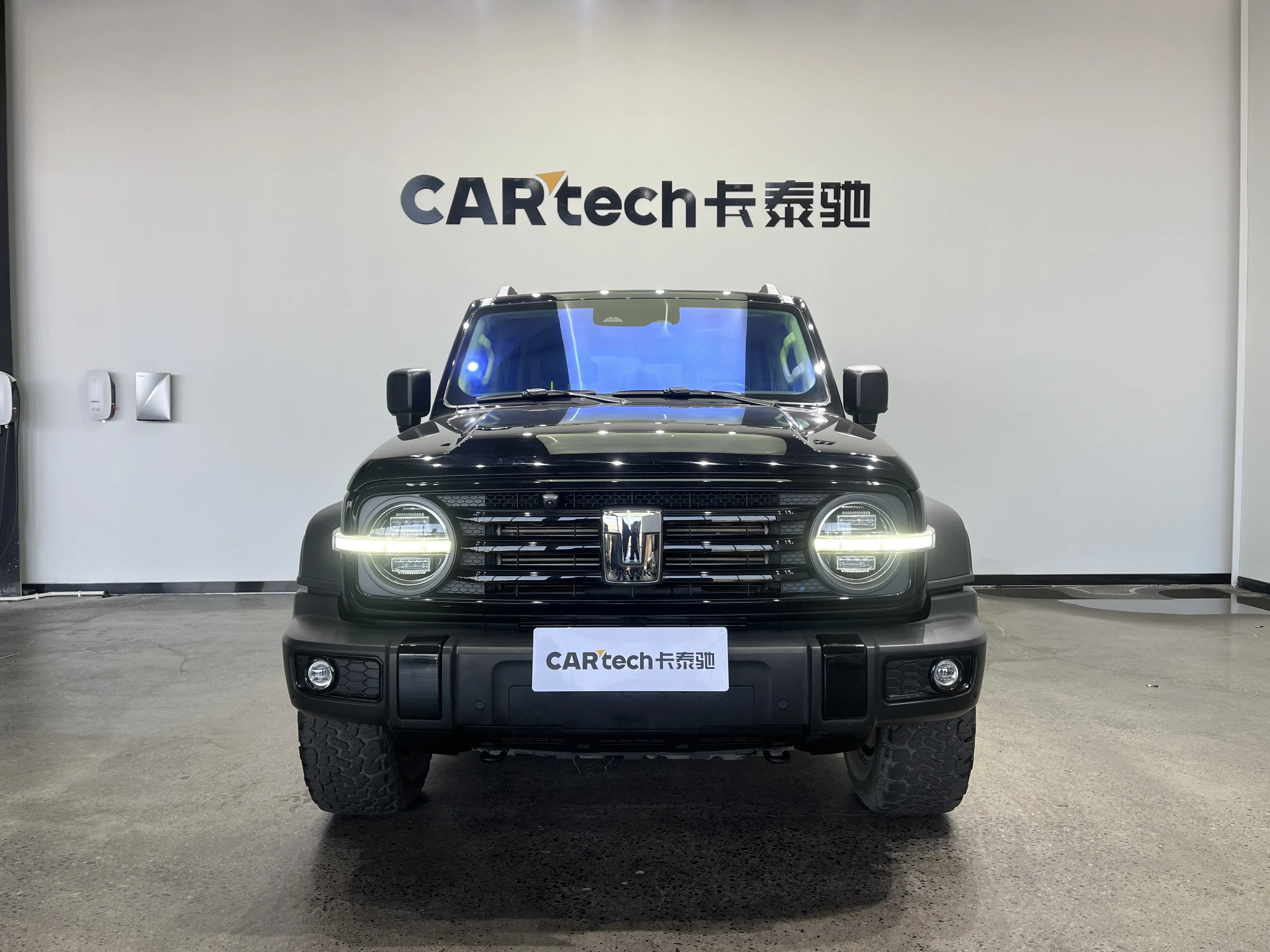 Tank 300  из Китая