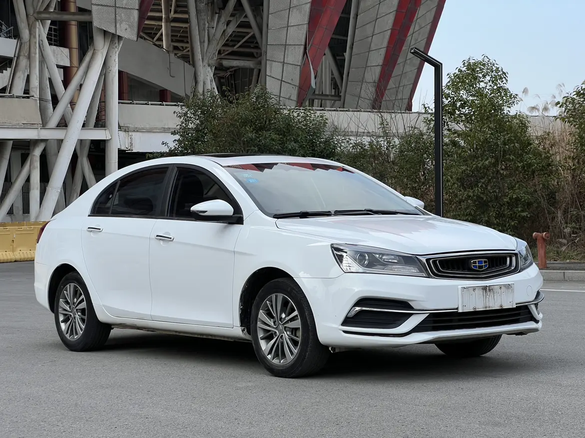 Geely Emgrand  из Китая