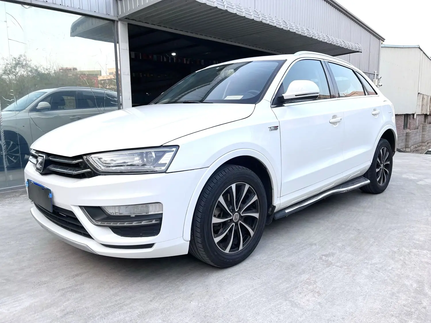 Zotye SR7