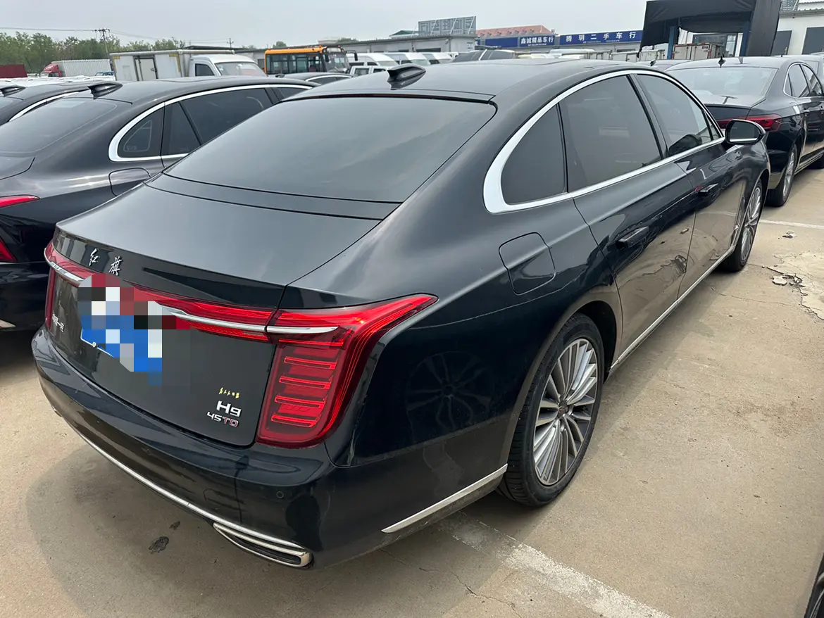 Hongqi H9  из Китая