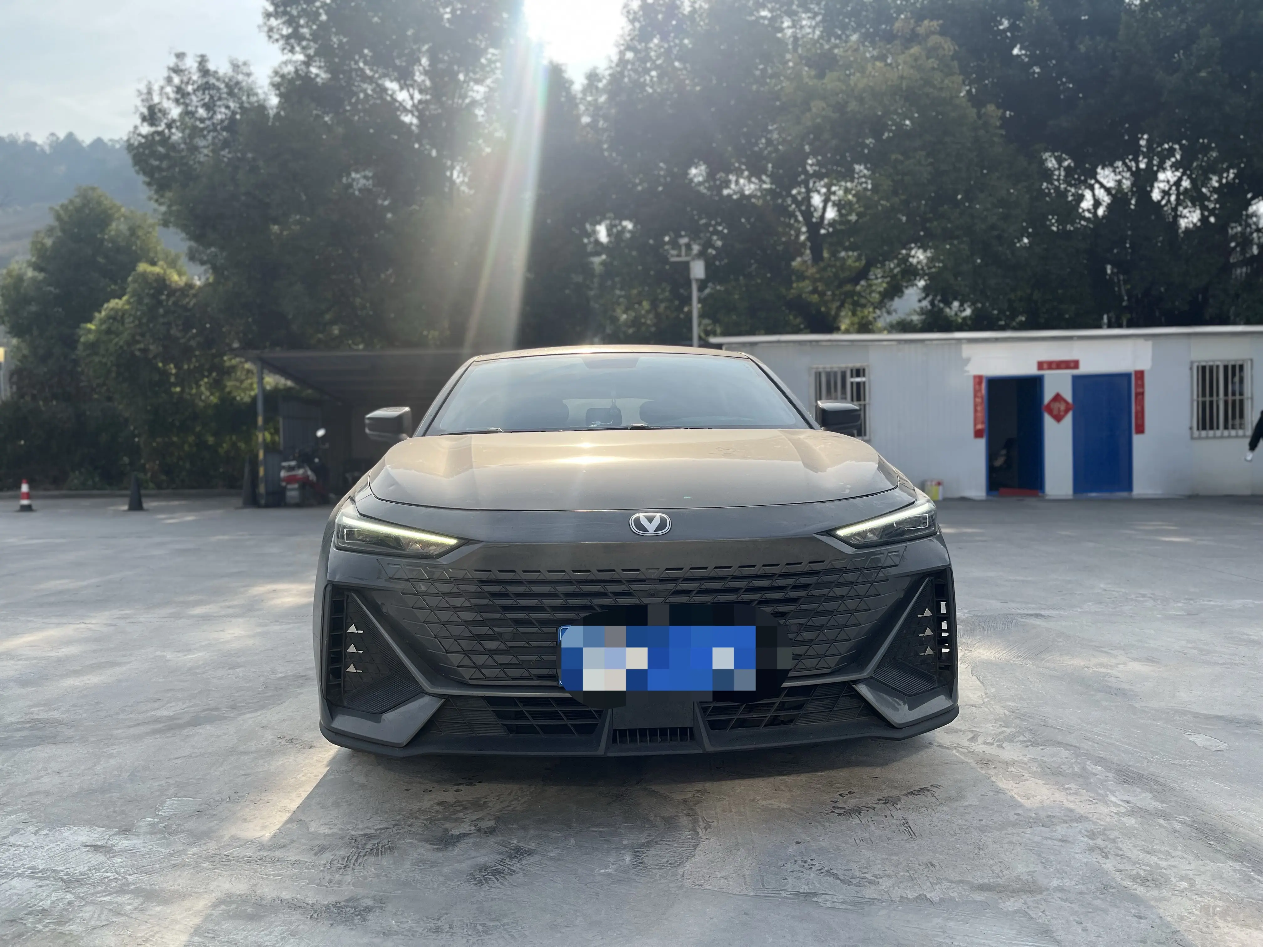 Changan UNI-V  из Китая