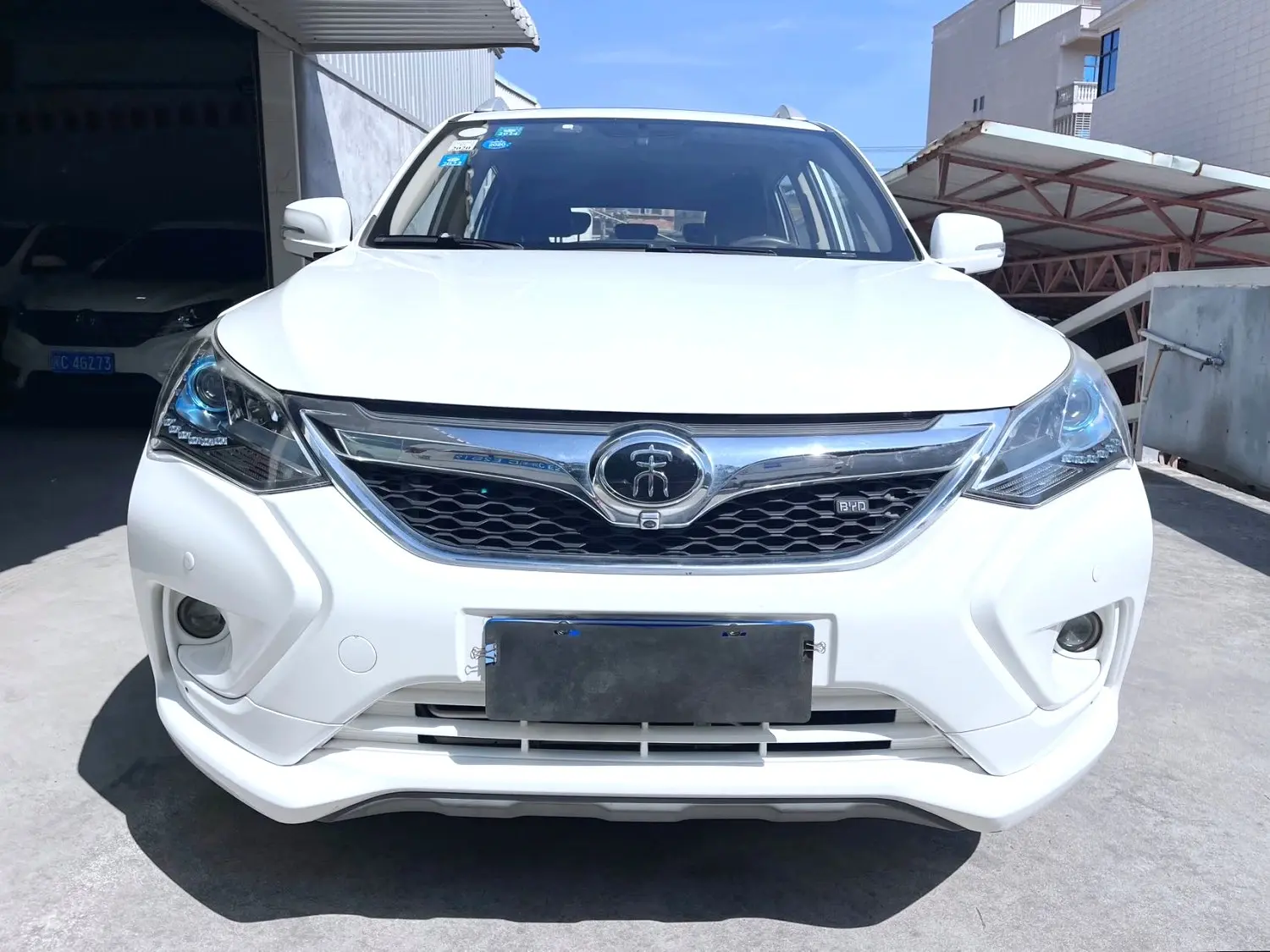 BYD Song  из Китая