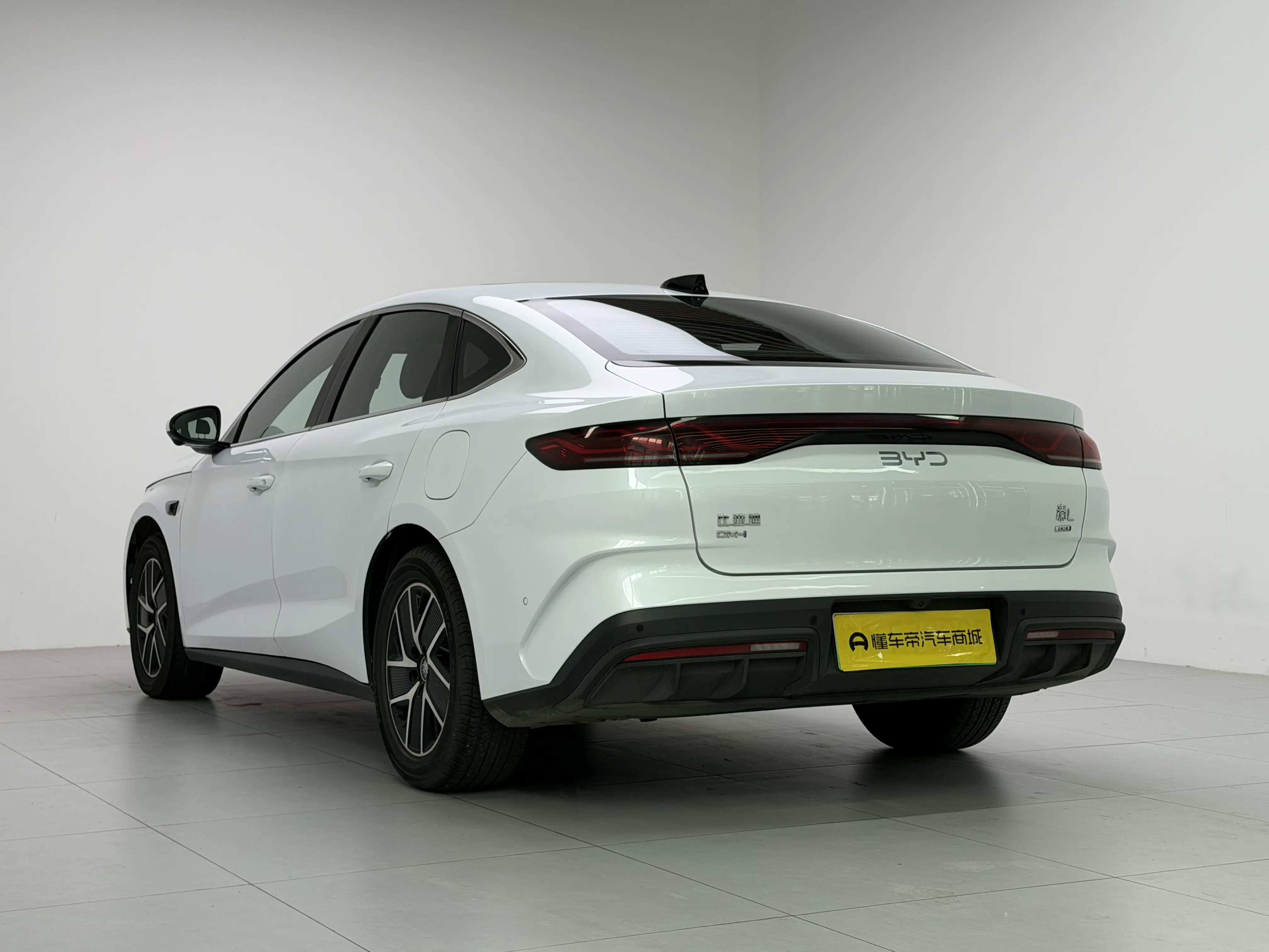 BYD Qin L DM