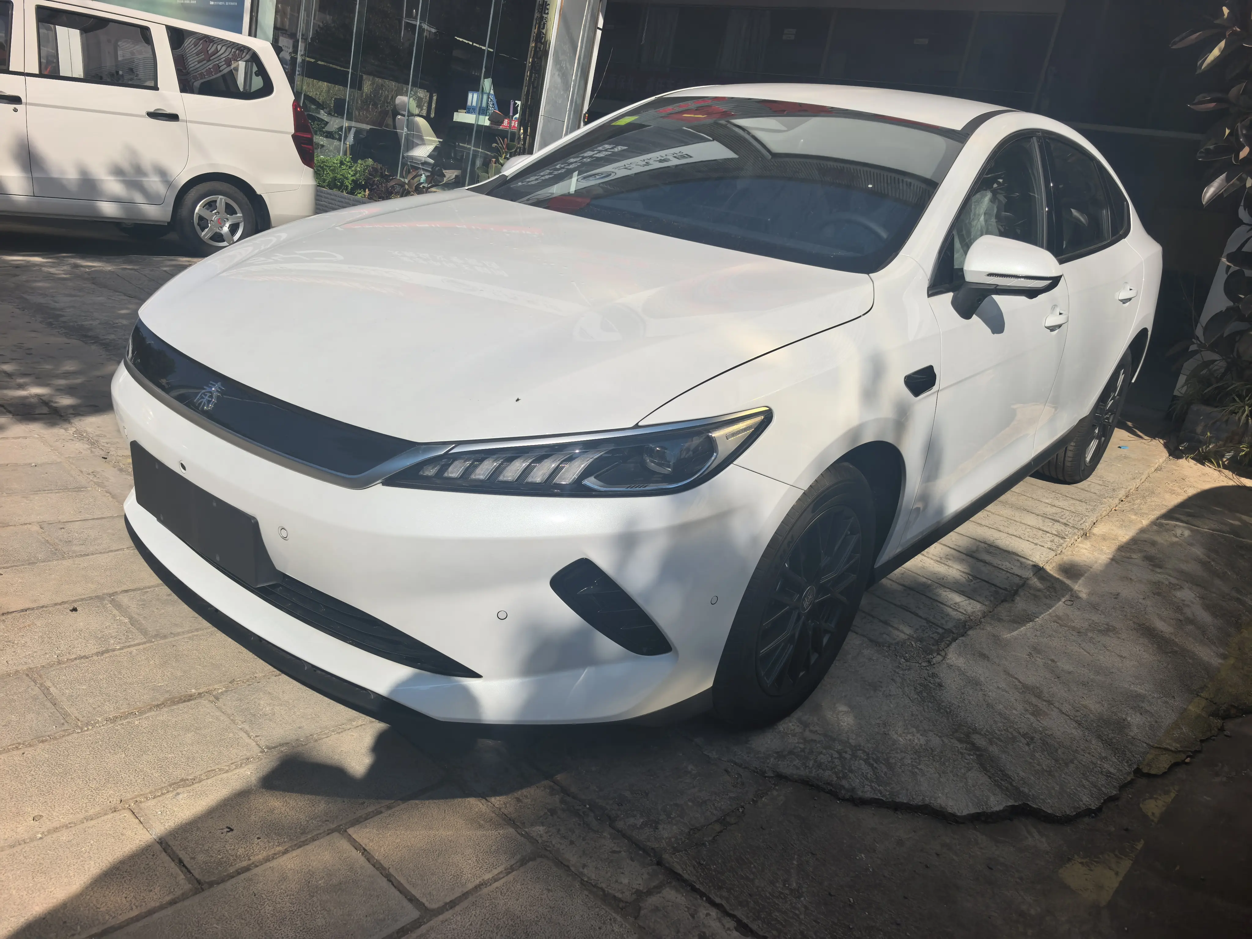 BYD Qin PLUS EV  из Китая