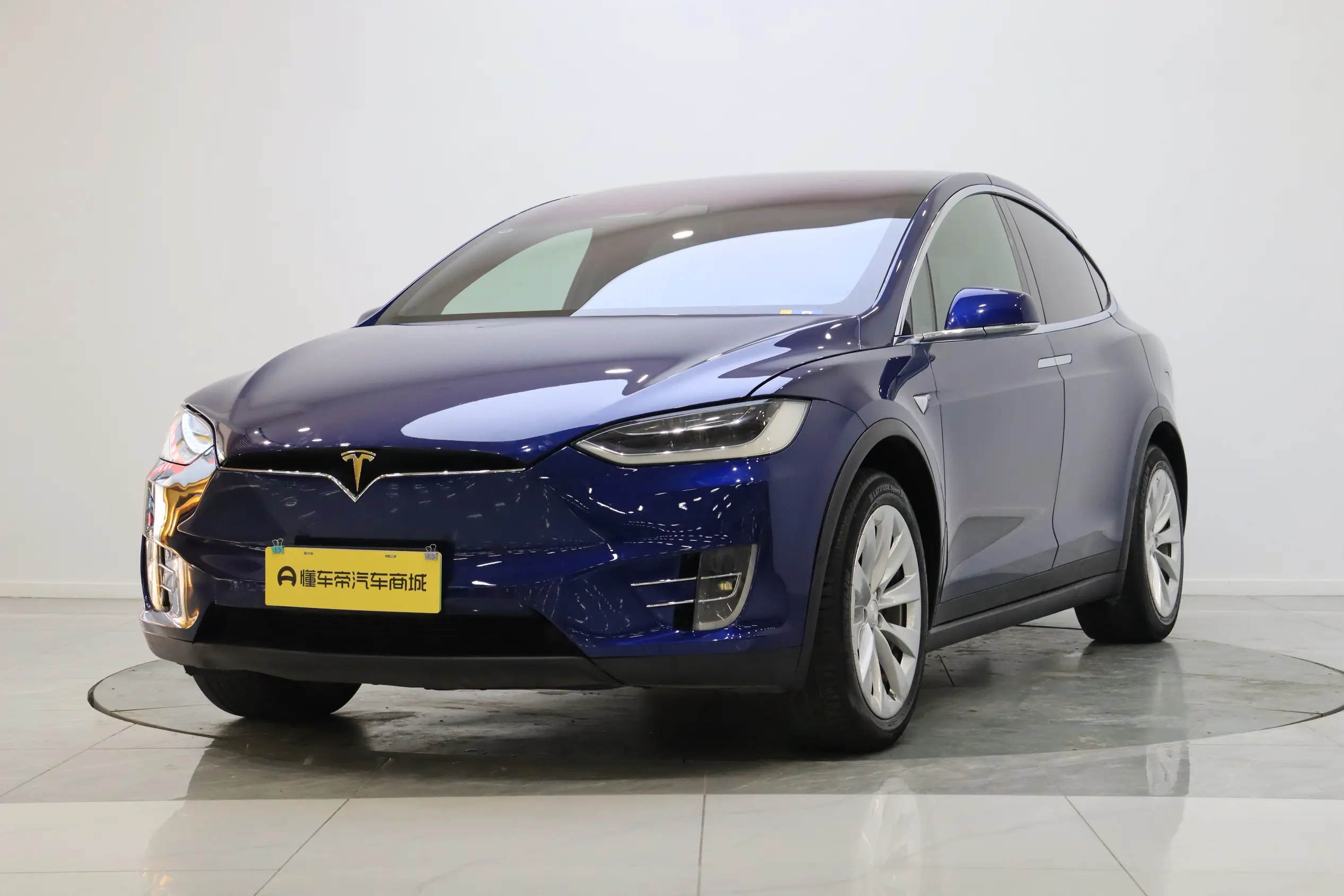 Tesla Model X  из Китая
