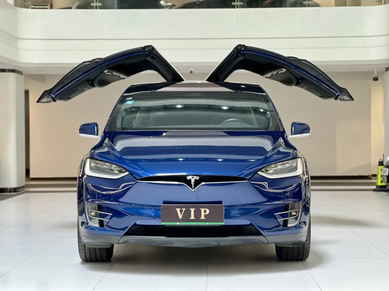 Tesla Model X  из Китая