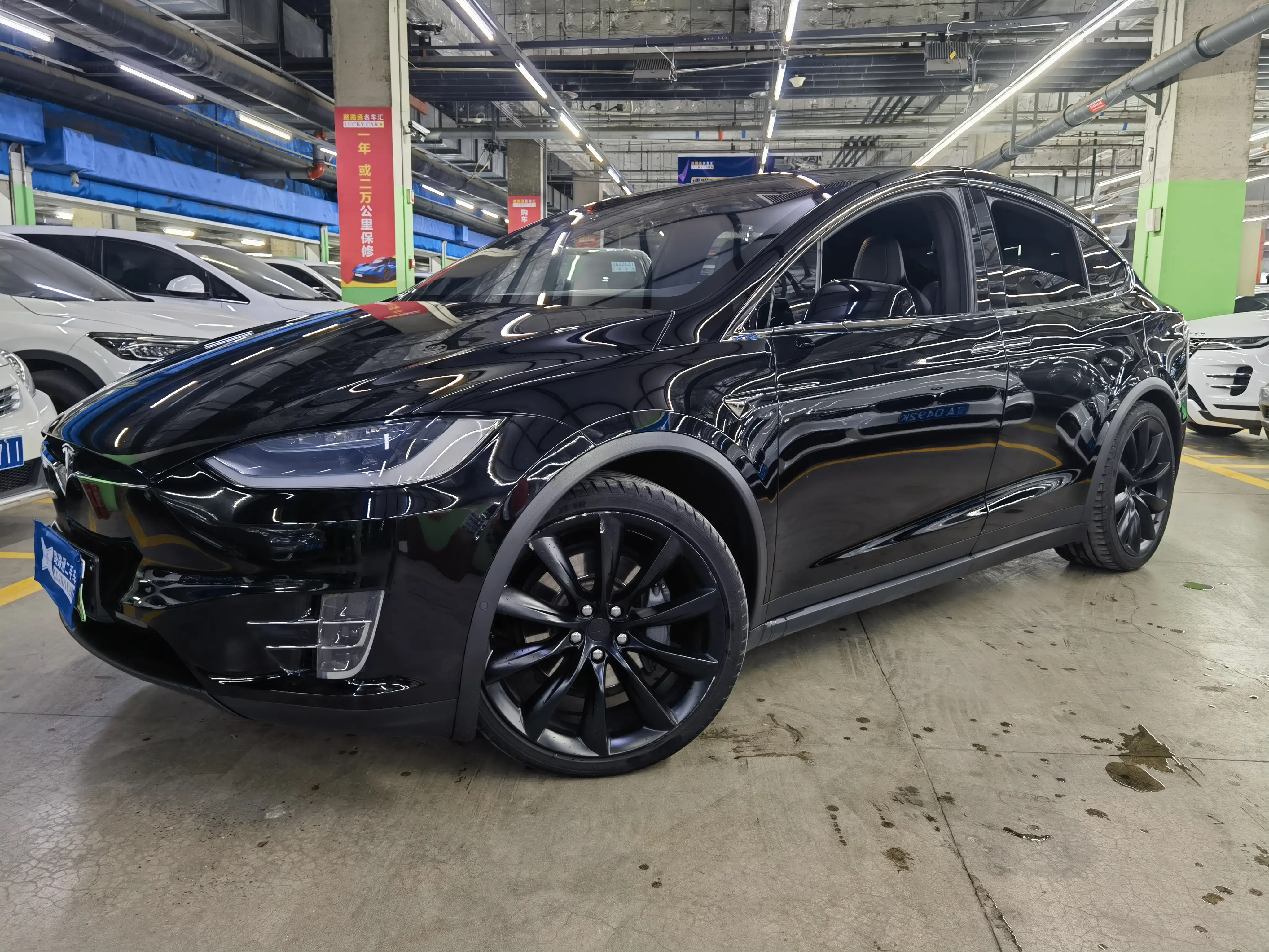 Tesla Model X  из Китая