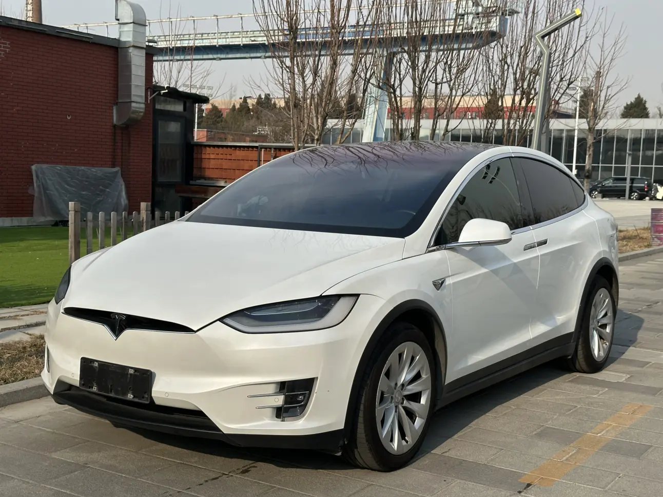 Tesla Model X  из Китая