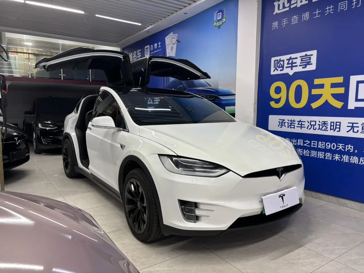 Tesla Model X  из Китая