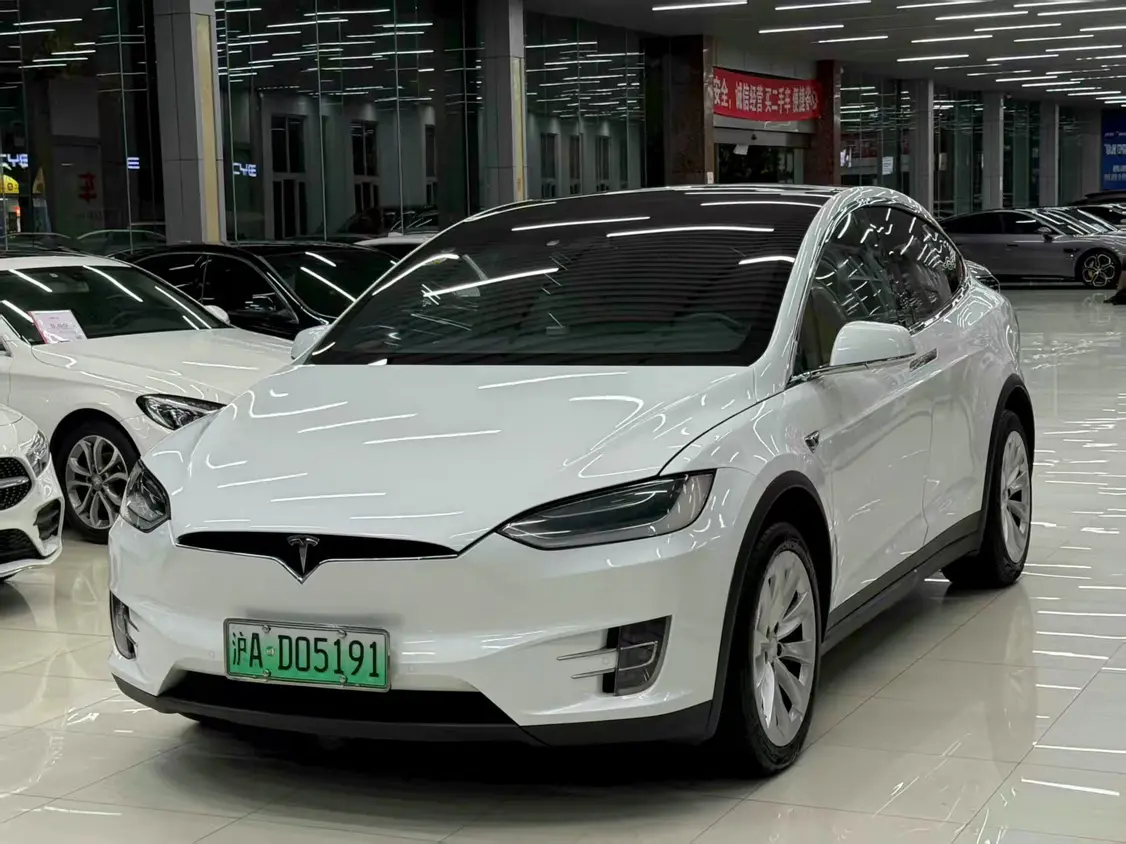 Tesla Model X  из Китая