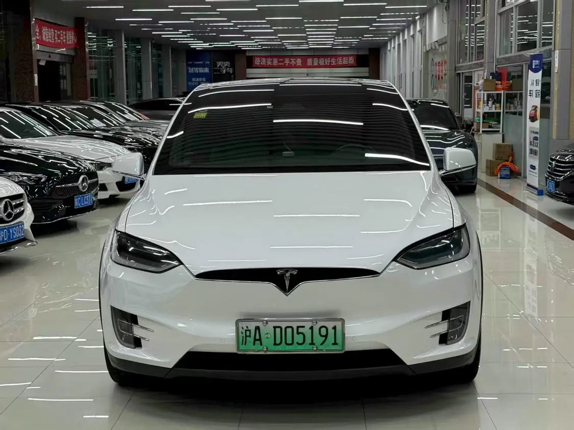 Tesla Model X  из Китая