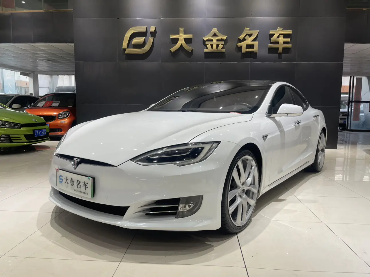 Tesla Model S  из Китая