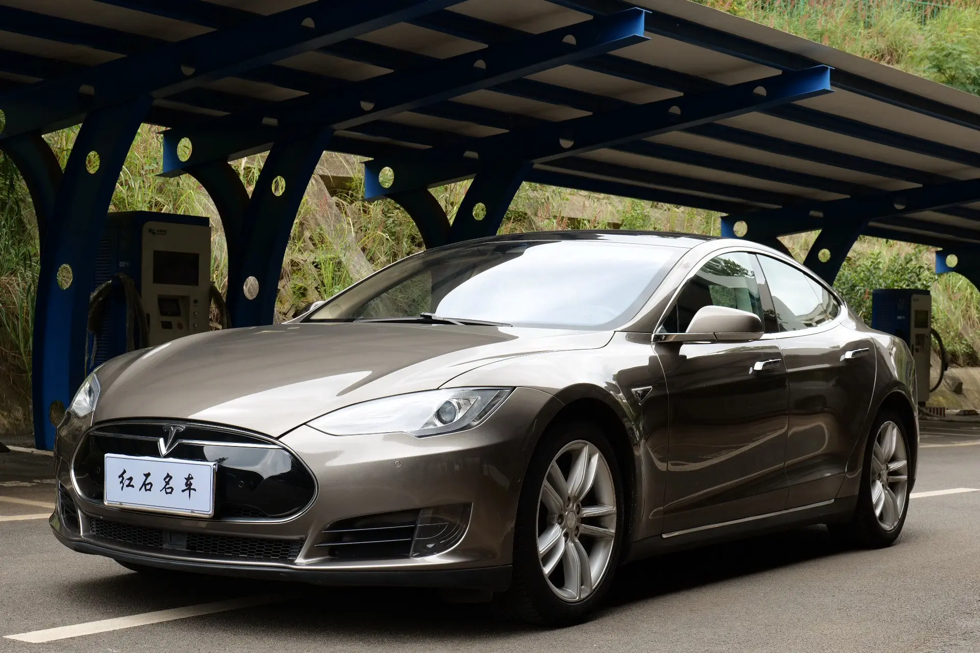 Tesla Model S  из Китая