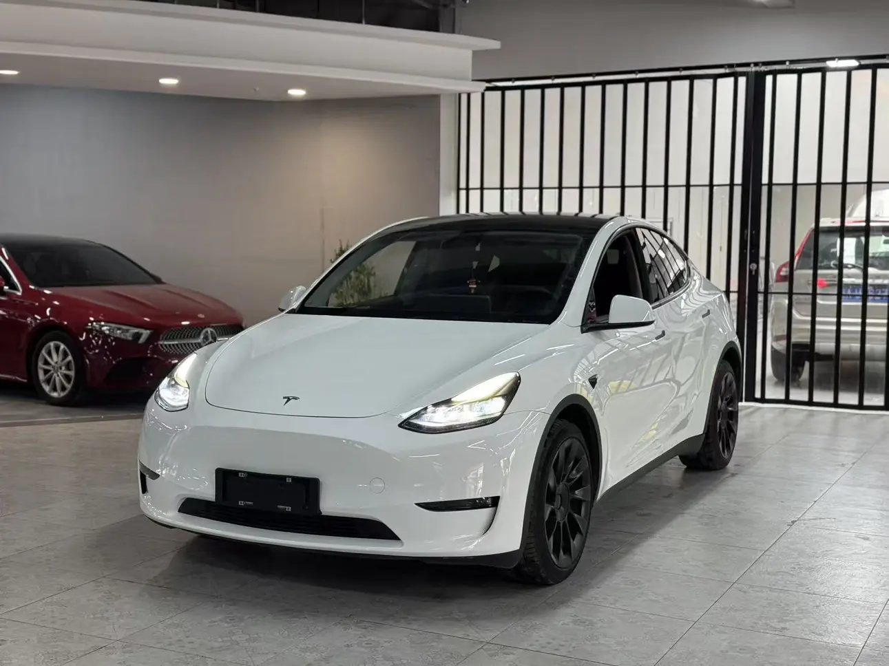 Tesla Model Y  из Китая